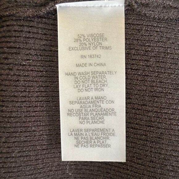 Sioni Black Sequin Sleeveless Tank Top Blouse V-Neck Sweater Knit Small NWT - Picture 5 of 6